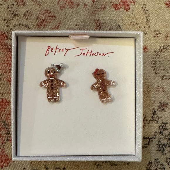 Betsey Johnson Little Man & Woman Gingerbread Mismatched Stud Earrings - Picture 2 of 6
